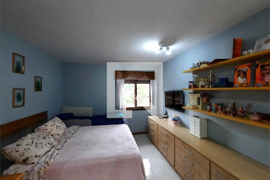 Casa à venda com 4 quartos, 349m² em Granja Julieta, São Paulo