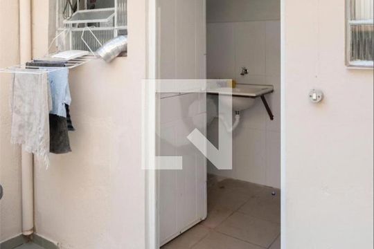 Casa à venda com 9 quartos, 187m² em Campo Belo, São Paulo
