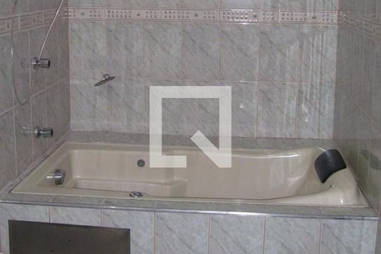 Casa à venda com 3 quartos, 166m² em Vila Alpina, São Paulo
