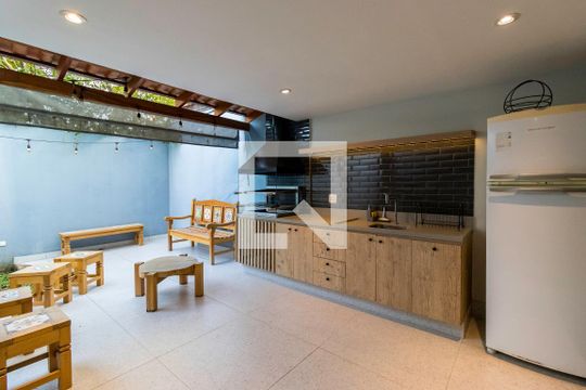 Área comum de casa à venda com 3 quartos, 220m² em Jardim Londrina, São Paulo