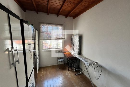Quarto 2 de casa à venda com 3 quartos, 258m² em Jardim São Paulo, São Paulo