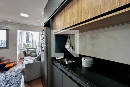 Cozinha de apartamento à venda com 1 quarto, 36m² em Jardim das Acacias, São Paulo