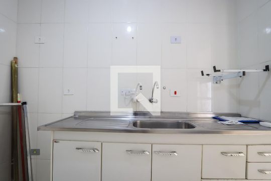 Cozinha de apartamento para alugar com 2 quartos, 57m² em Vila Sonia do Taboao, Taboão da Serra