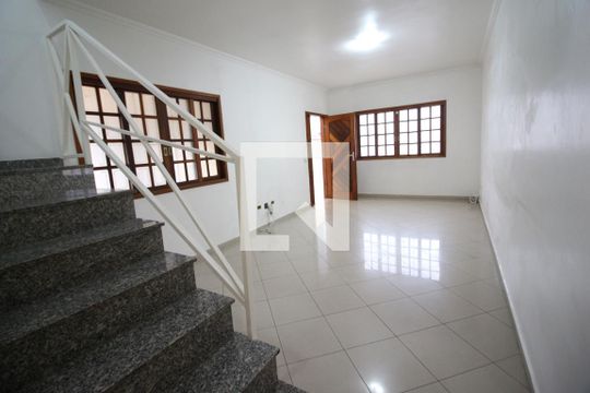 Sala de casa à venda com 3 quartos, 189m² em Vila Yara, Osasco