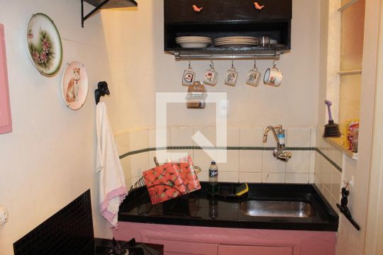 Cozinha de kitnet/studio para alugar com 1 quarto, 41m² em Centro Histórico de São Paulo, São Paulo