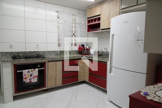 Casa à venda com 2 quartos, 53m² em Parque João Ramalho, Santo André