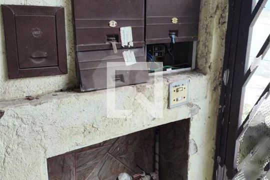Casa à venda com 2 quartos, 132m² em Jardim Angela (Zona Leste), São Paulo