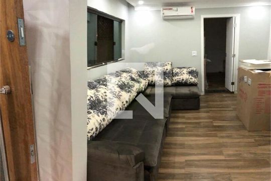 Casa à venda com 4 quartos, 180m² em Vila Junqueira, Santo André