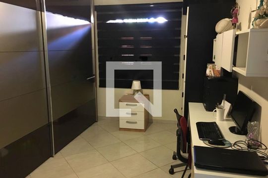 Casa de Condomínio à venda com 3 quartos, 261m² em Santa Maria, São Caetano do Sul