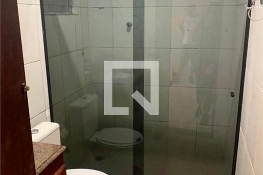Casa à venda com 3 quartos, 300m² em Utinga, Santo André