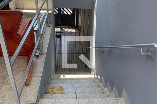 Casa à venda com 3 quartos, 300m² em Utinga, Santo André