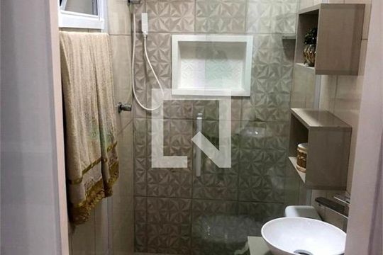 Apartamento à venda com 2 quartos, 53m² em Jardim Las Vegas, Santo André
