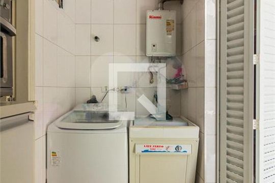 Casa à venda com 3 quartos, 131m² em Vila do Encontro, São Paulo