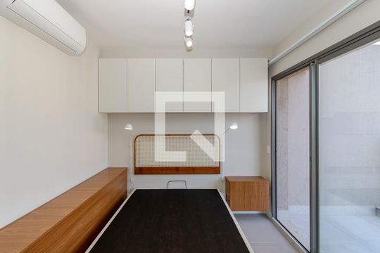 Studio de kitnet/studio para alugar com 1 quarto, 24m² em Santo Amaro, São Paulo