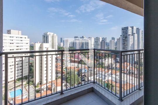 Varanda de kitnet/studio para alugar com 1 quarto, 24m² em Santo Amaro, São Paulo
