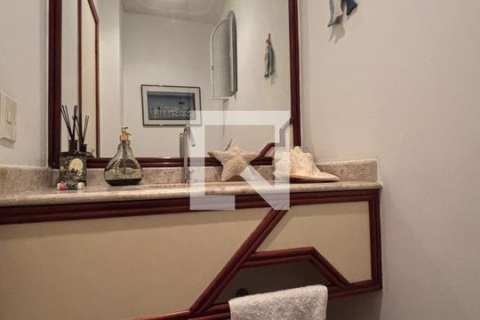 Lavabo de apartamento à venda com 4 quartos, 234m² em Copacabana, Rio de Janeiro