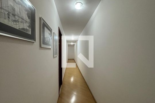 Corredores de apartamento à venda com 4 quartos, 234m² em Copacabana, Rio de Janeiro