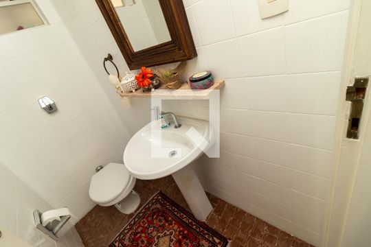 Lavabo de apartamento para alugar com 4 quartos, 200m² em Perdizes, São Paulo