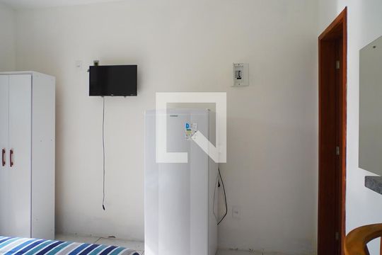 Sala/Quarto de kitnet/studio para alugar com 1 quarto, 30m² em Barra da Lagoa, Florianópolis