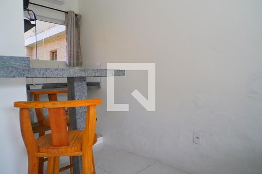 Cozinha de kitnet/studio para alugar com 1 quarto, 30m² em Barra da Lagoa, Florianópolis