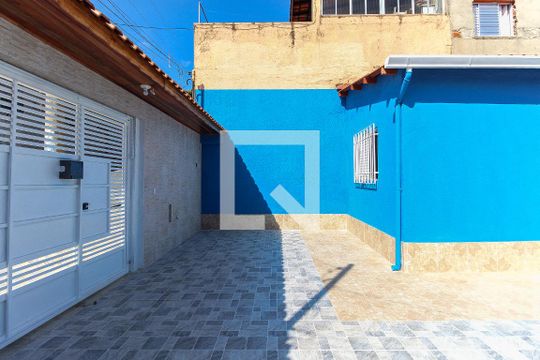 Garagem de casa para alugar com 2 quartos, 150m² em Itaquera, São Paulo