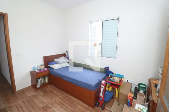 Quarto de apartamento à venda com 2 quartos, 135m² em Jardim Stetel, Santo André