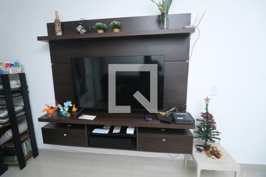 Sala de apartamento à venda com 2 quartos, 135m² em Jardim Stetel, Santo André