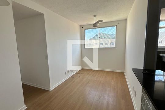 Sala de apartamento à venda com 2 quartos, 47m² em Vargem Grande, Rio de Janeiro
