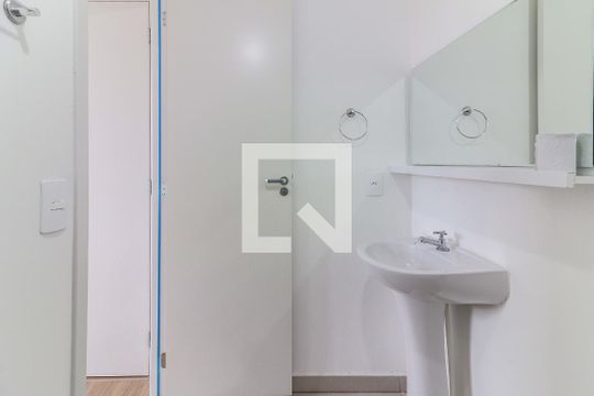 Banheiro Social de apartamento para alugar com 1 quarto, 24m² em Butantã, São Paulo