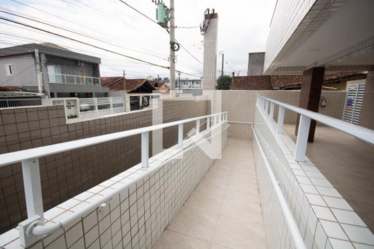 Área comum - Piscina de apartamento para alugar com 1 quarto, 45m² em Nova Mirim, Praia Grande