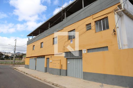 Fachada de apartamento para alugar com 2 quartos, 48m² em Olaria, Belo Horizonte