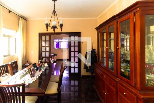 Casa à venda com 3 quartos, 107m² em Vila Santa Virginia, São Paulo