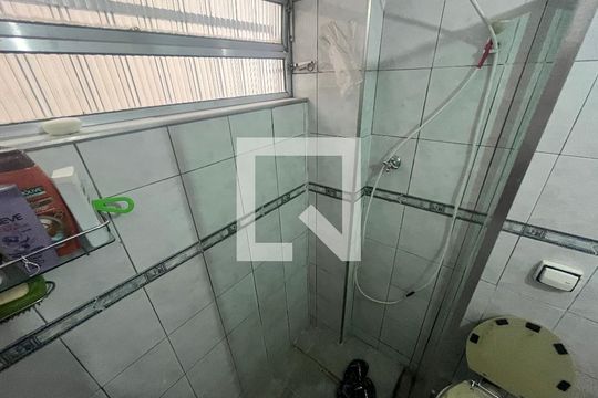 Banheiro Compartilhado de apartamento à venda com 2 quartos, 55m² em Água Fria, São Paulo