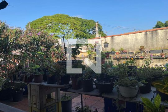 Casa à venda com 3 quartos, 240m² em Km 18, Osasco