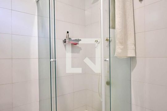 Banheiro Suíte 1 de casa à venda com 5 quartos, 518m² em Jardim Guedala, São Paulo