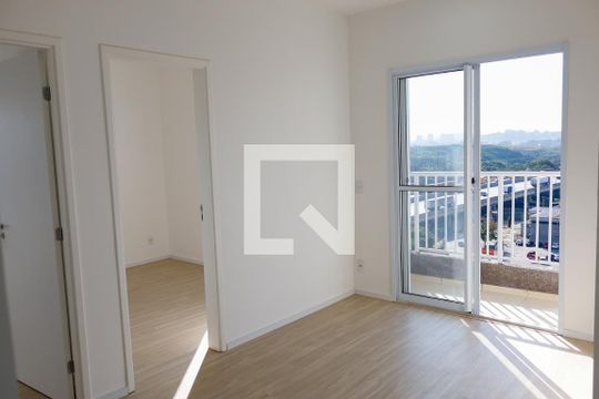 Apartamento para alugar com 2 quartos, 46m² em Quitaúna, Osasco