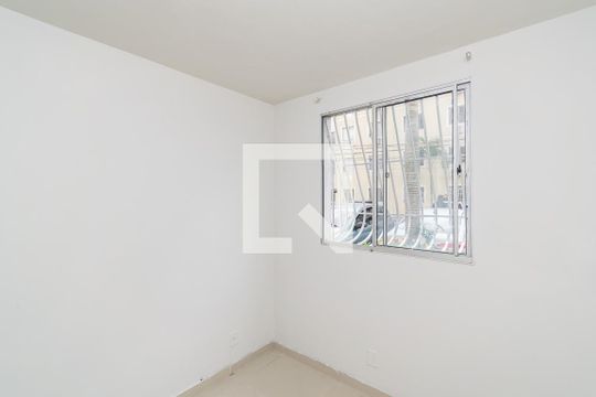 Quarto 1 de apartamento para alugar com 2 quartos, 47m² em Parada de Lucas, Rio de Janeiro