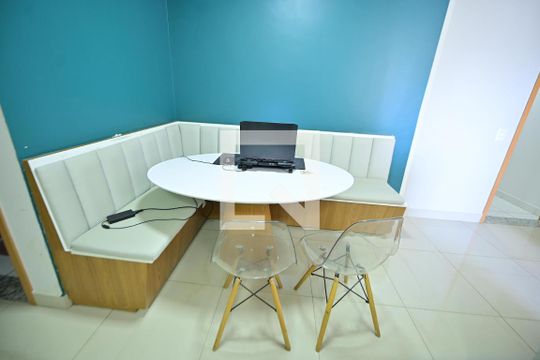 Sala de apartamento à venda com 2 quartos, 68m² em Setor Pedro Ludovico, Goiânia