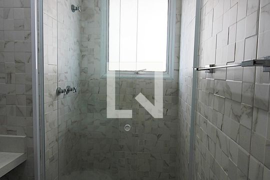  Suíte Banheiro de apartamento para alugar com 2 quartos, 70m² em Independência, São Bernardo do Campo
