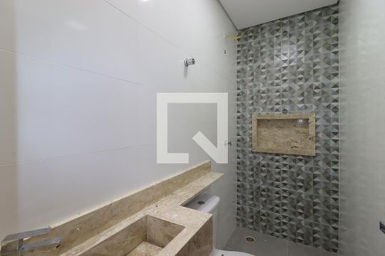 Banheiro de apartamento à venda com 3 quartos, 75m² em Vila Curuçá, Santo André