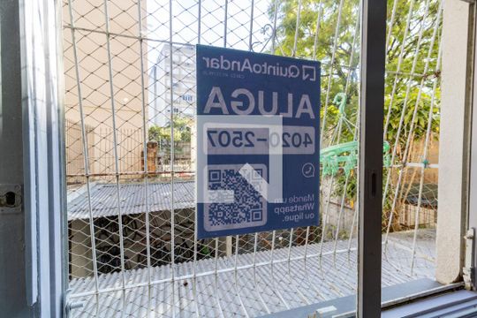 Plaquinha de kitnet/studio para alugar com 1 quarto, 29m² em Cidade Baixa, Porto Alegre