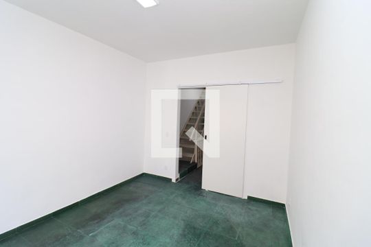 Quarto 1 de casa de condomínio para alugar com 2 quartos, 90m² em Portuguesa, Rio de Janeiro