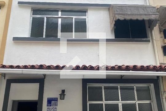 Fachada de casa de condomínio para alugar com 2 quartos, 90m² em Portuguesa, Rio de Janeiro