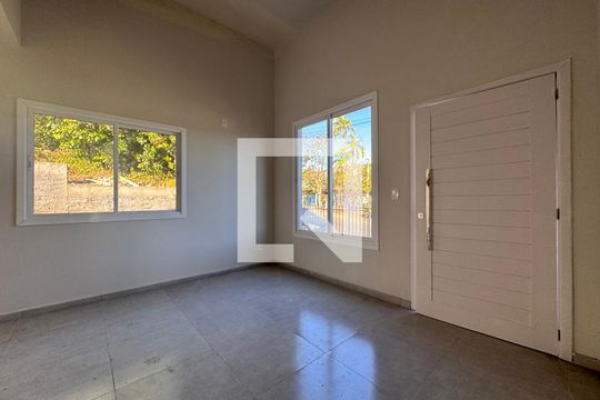 Sala de casa à venda com 3 quartos, 71m² em Scharlau, São Leopoldo