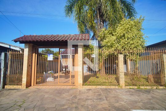 Fachada de casa para alugar com 2 quartos, 60m² em Santo Afonso, Novo Hamburgo