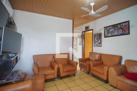 Sala de casa à venda com 2 quartos, 320m² em Canudos, Novo Hamburgo