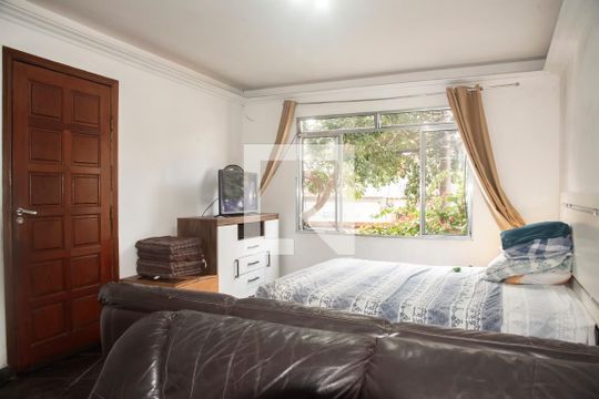 Sala/Quarto de casa à venda com 3 quartos, 105m² em Vila da Saúde, São Paulo