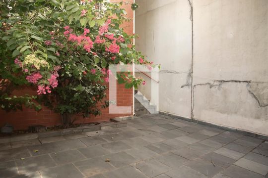 Garagem de casa à venda com 3 quartos, 105m² em Vila da Saúde, São Paulo