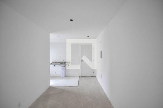 Sala de apartamento à venda com 2 quartos, 47m² em Vila Suzana, São Paulo