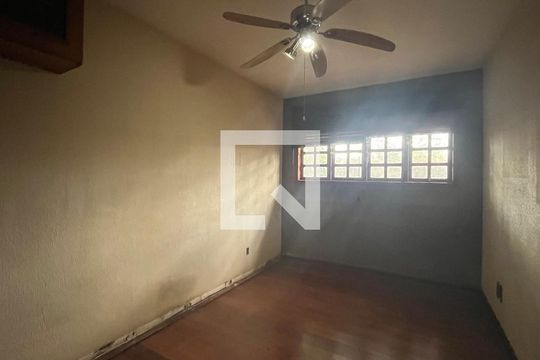 Quarto de casa à venda com 4 quartos, 329m² em Jardim do Sol, Campinas